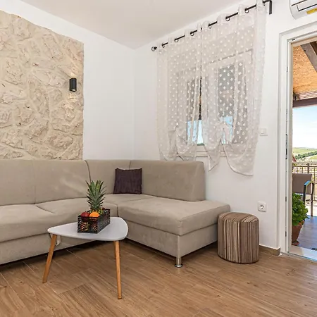 3 Bedroom Lovely In