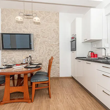 3 Bedroom Lovely In Daire *