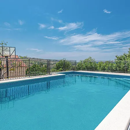 3 Bedroom Lovely In Apartman *