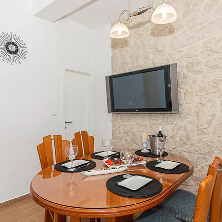 3 Bedroom Lovely In *