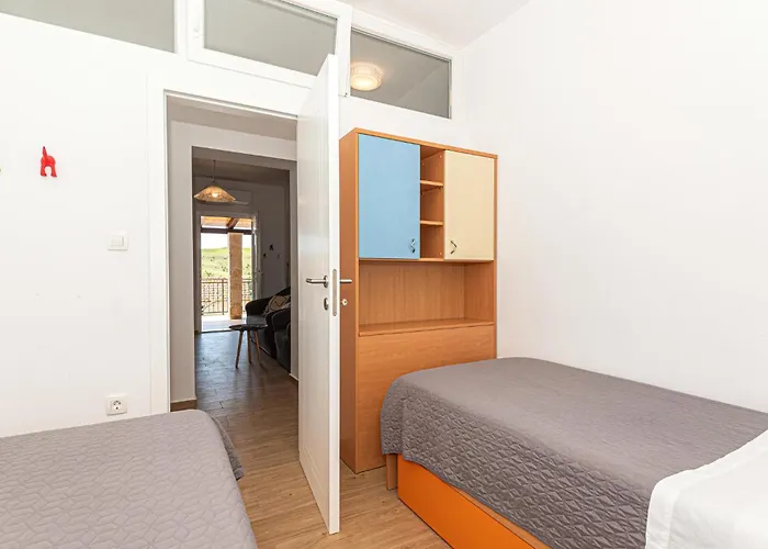 3 Bedroom Lovely In Vrpolje