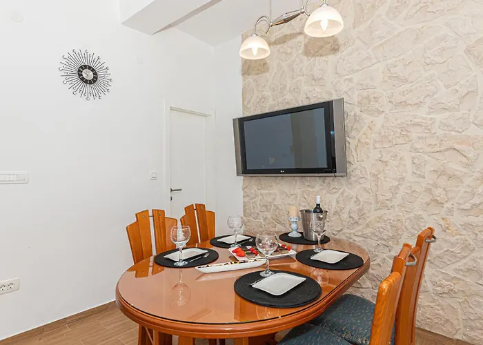 3 Bedroom Lovely In *