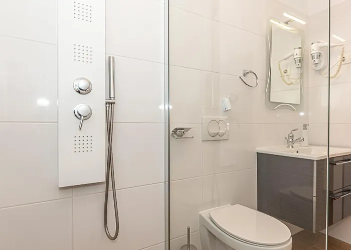 Apartamento 3 Bedroom Lovely In *