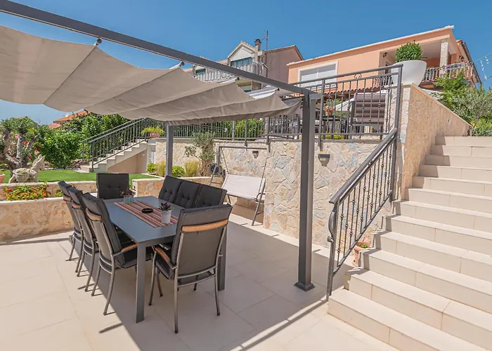 Apartamento 3 Bedroom Lovely In